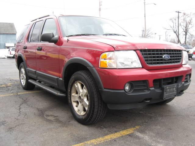 Ford Explorer 2003 photo 2