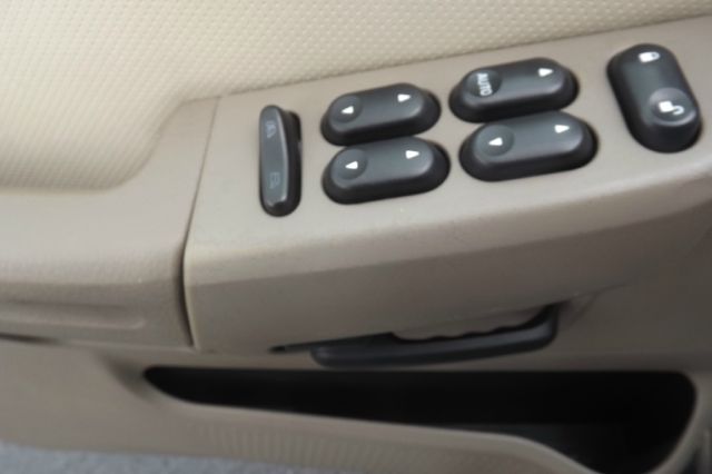 Ford Explorer 2003 photo 5