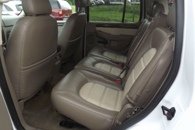 Ford Explorer 2003 photo 7