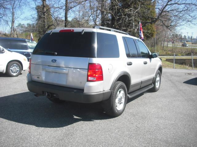 Ford Explorer 2003 photo 4