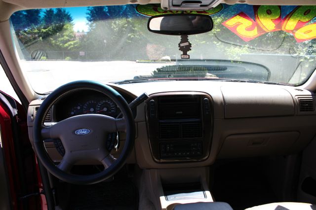 Ford Explorer 2003 photo 11