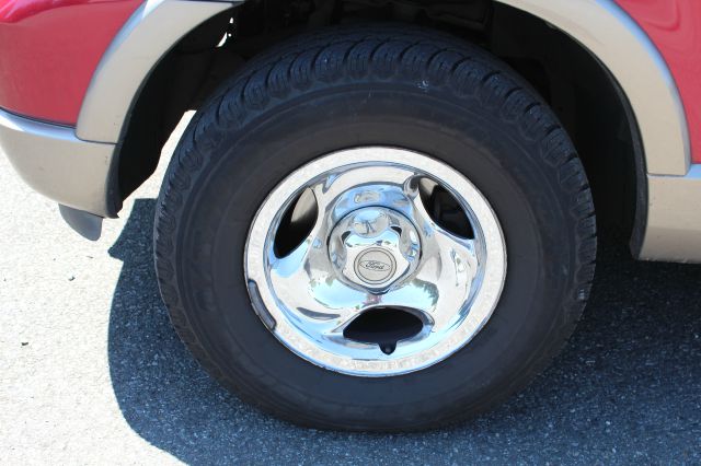 Ford Explorer 2003 photo 13