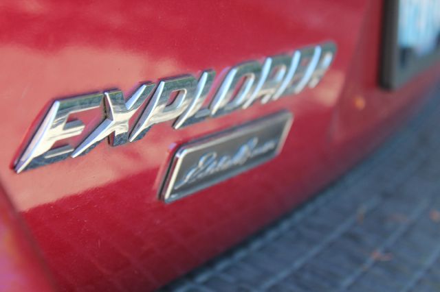 Ford Explorer 2003 photo 21