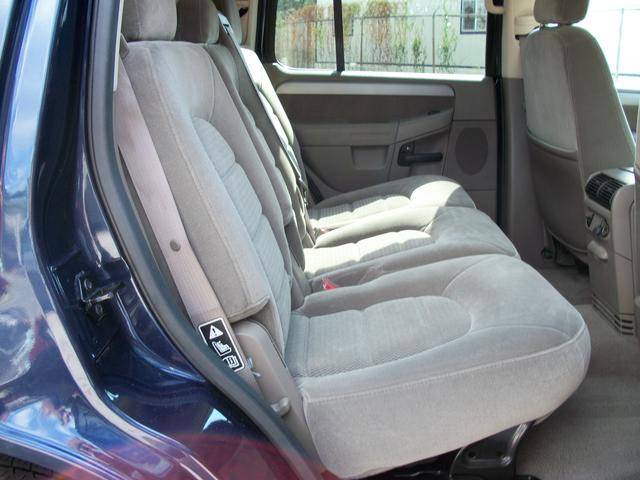 Ford Explorer 2003 photo 4
