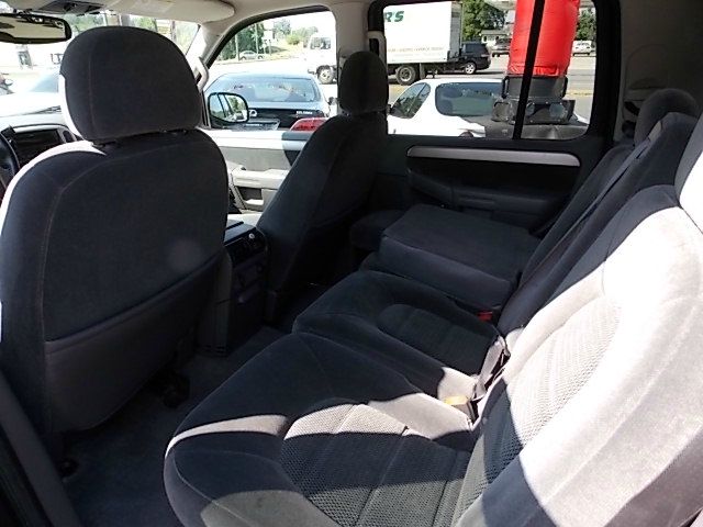 Ford Explorer 2003 photo 1