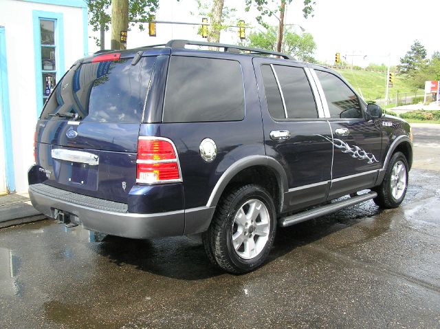 Ford Explorer 2003 photo 9