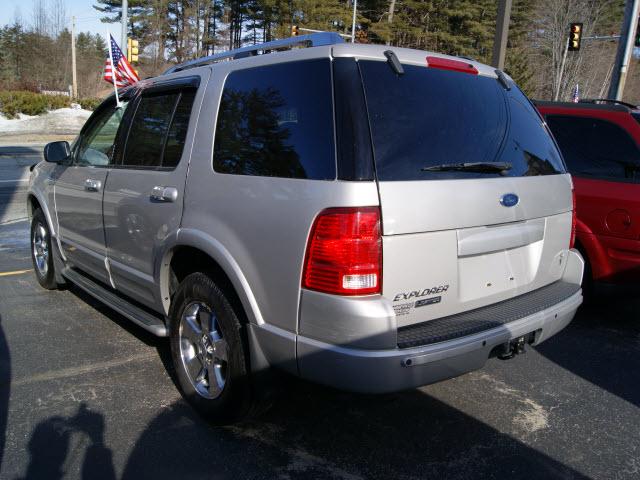 Ford Explorer 2003 photo 1