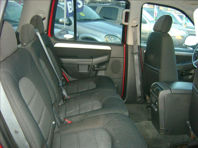 Ford Explorer 2003 photo 2