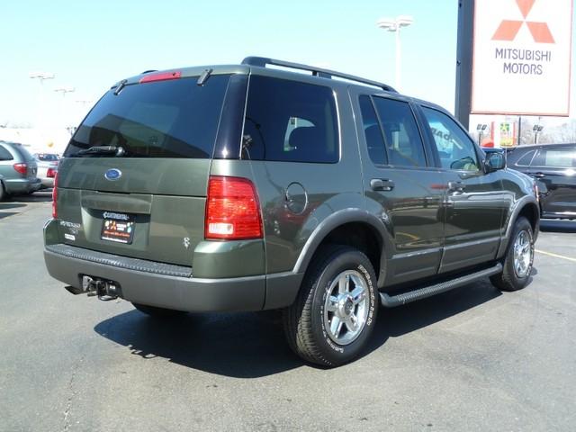 Ford Explorer 2003 photo 2