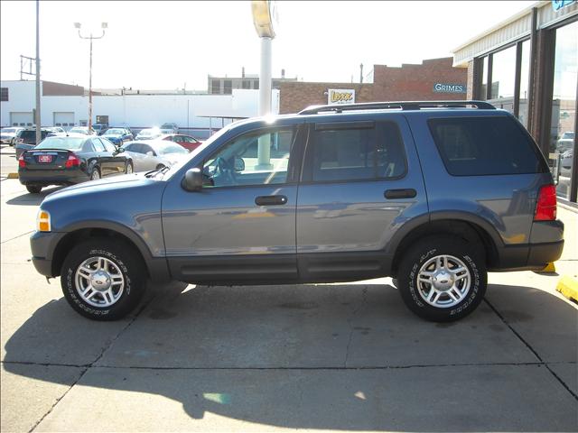 Ford Explorer 2003 photo 3
