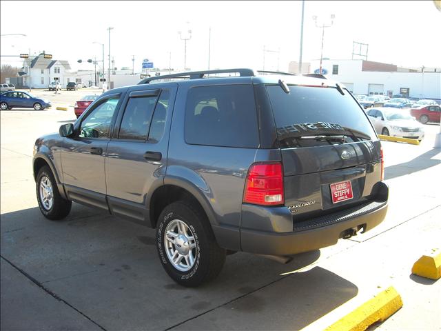 Ford Explorer 2003 photo 4