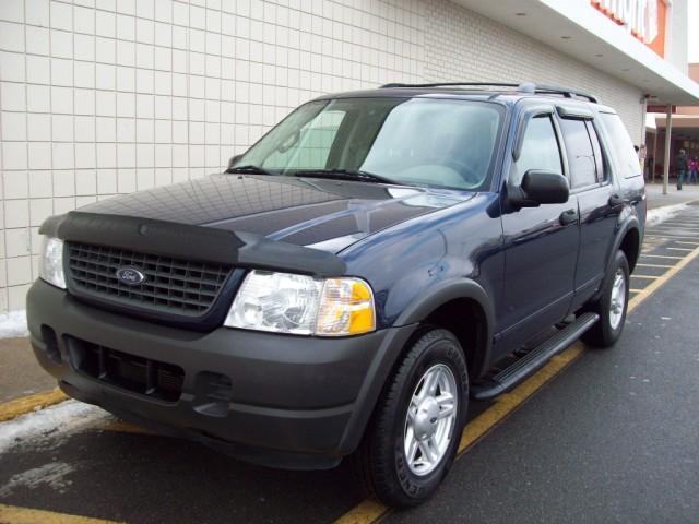 Ford Explorer 2003 photo 2