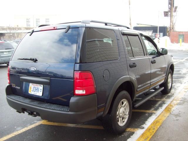 Ford Explorer 2003 photo 4