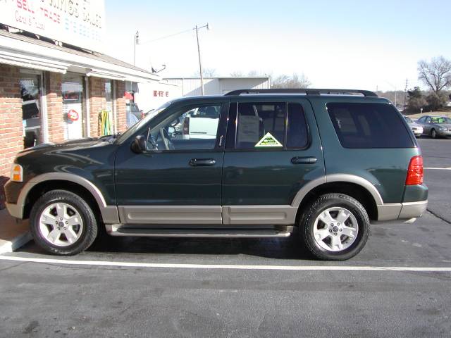 Ford Explorer 2003 photo 2