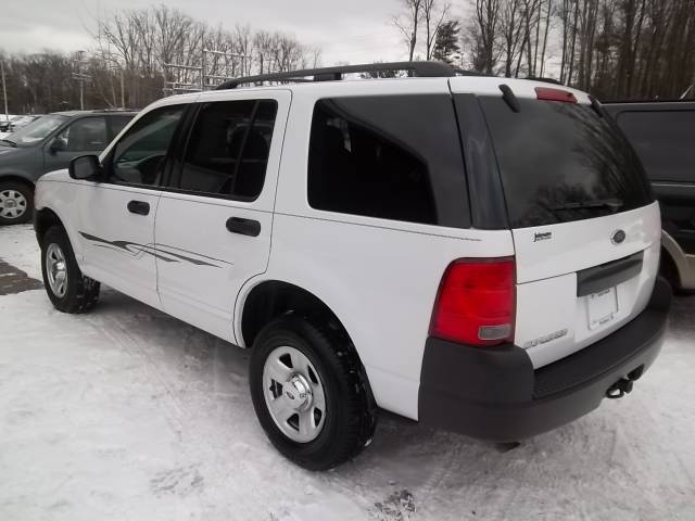 Ford Explorer 2003 photo 1
