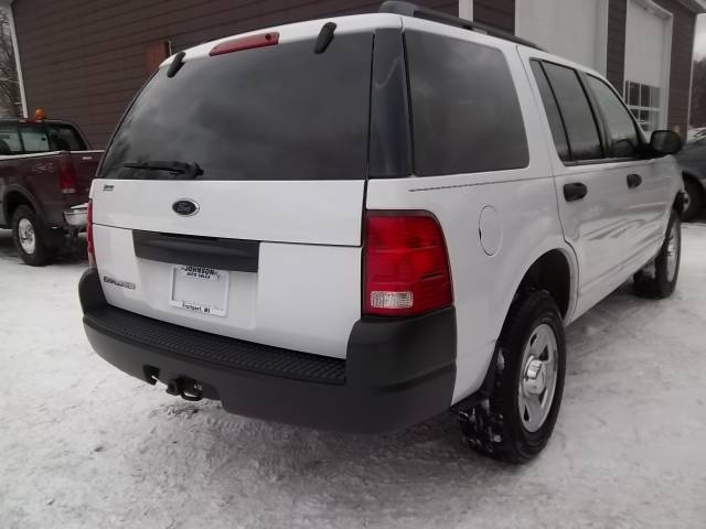 Ford Explorer 2003 photo 2