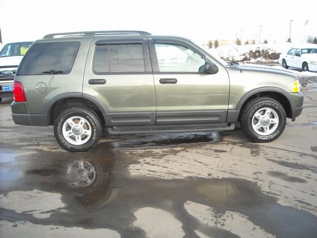 Ford Explorer 2003 photo 1