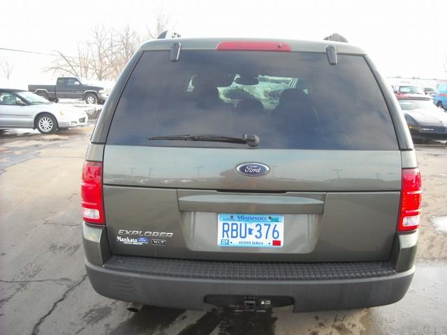 Ford Explorer 2003 photo 3