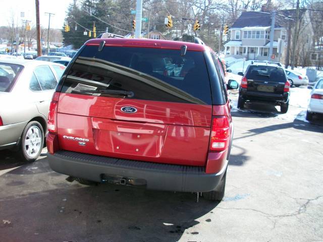 Ford Explorer 2003 photo 3