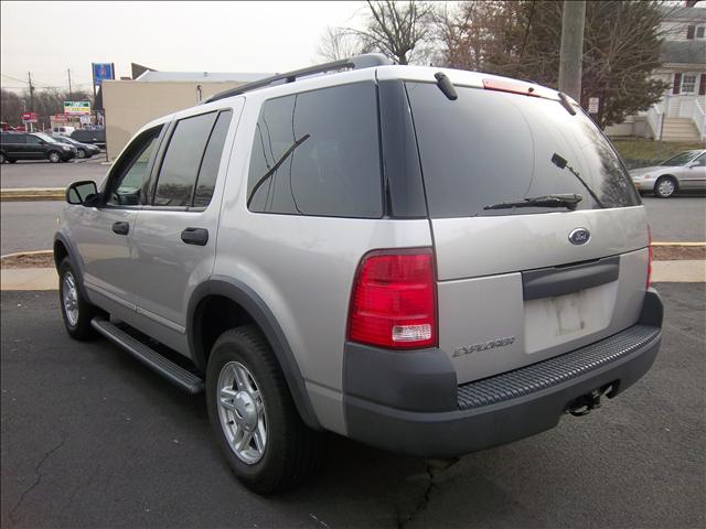 Ford Explorer 2003 photo 3