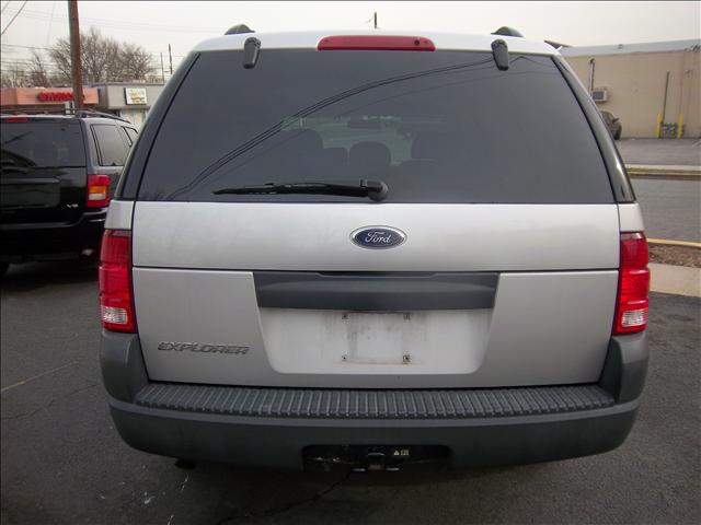 Ford Explorer 2003 photo 4