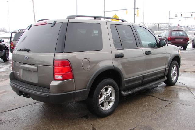 Ford Explorer 2003 photo 5