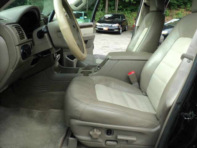 Ford Explorer 2003 photo 8