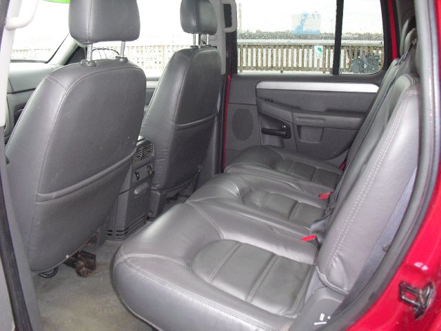 Ford Explorer 2003 photo 4