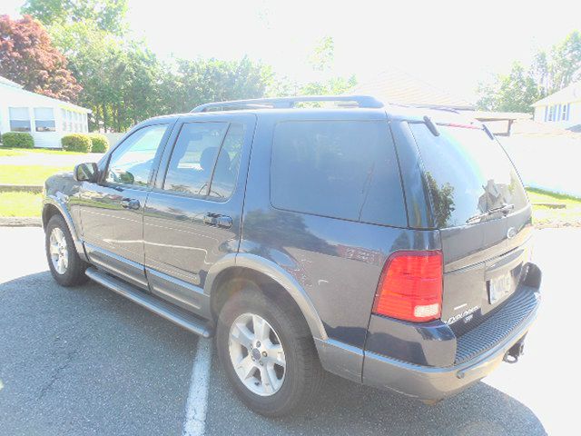 Ford Explorer 2003 photo 1