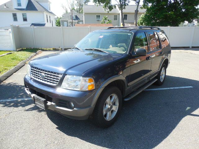Ford Explorer 2003 photo 2