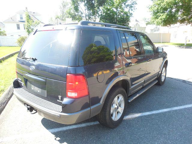 Ford Explorer 2003 photo 4