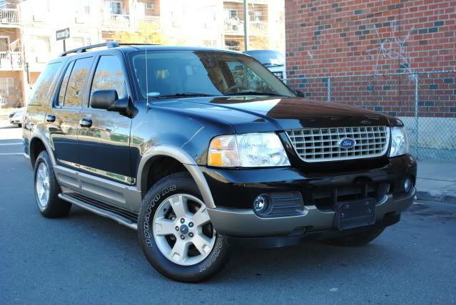 Ford Explorer 2003 photo 1