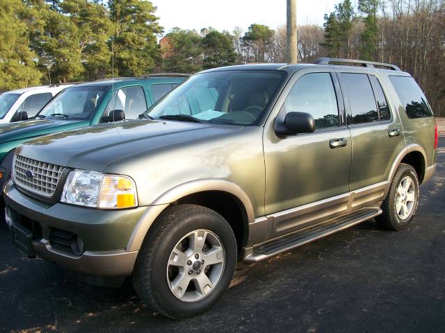 Ford Explorer 2003 photo 1