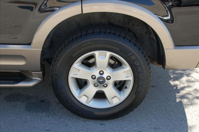 Ford Explorer 2003 photo 5
