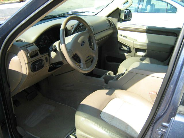 Ford Explorer 2003 photo 1