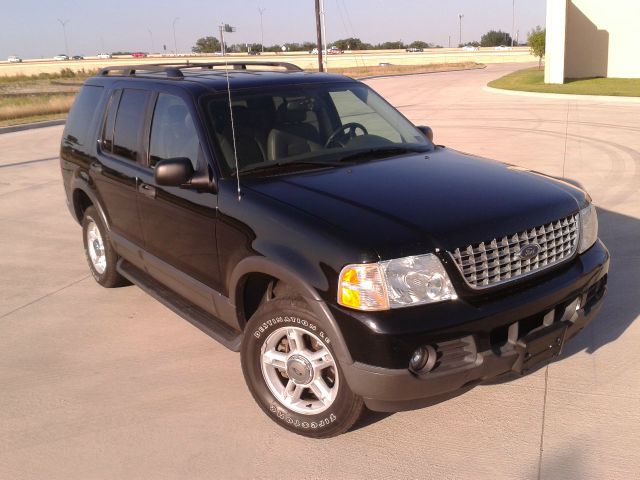 Ford Explorer 2003 photo 2