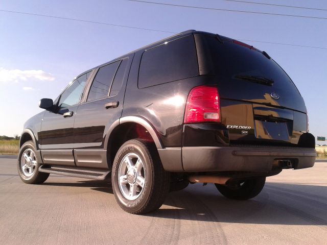 Ford Explorer 2003 photo 3