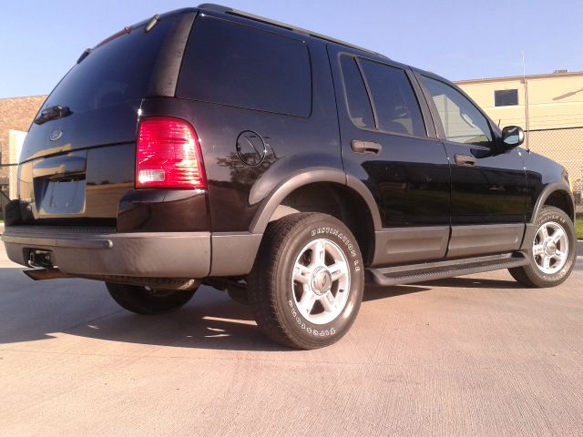 Ford Explorer 2003 photo 4