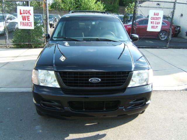 Ford Explorer 2003 photo 2