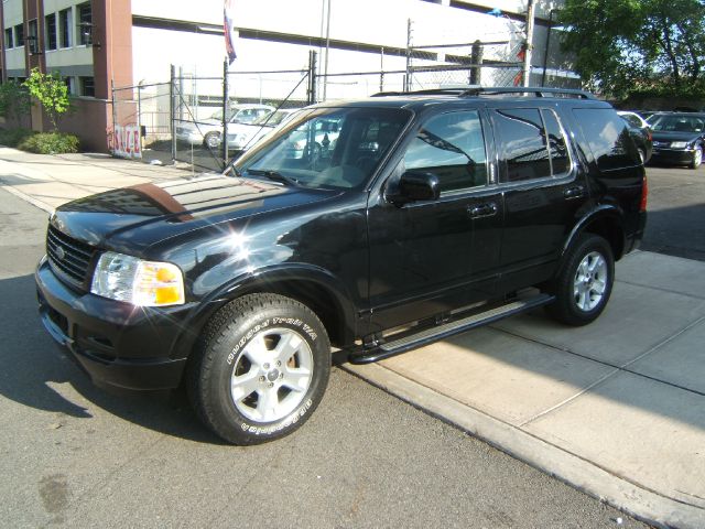 Ford Explorer 2003 photo 4