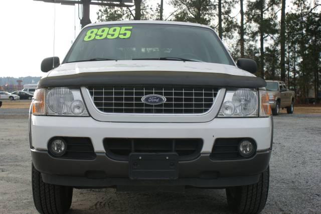 Ford Explorer 2003 photo 1
