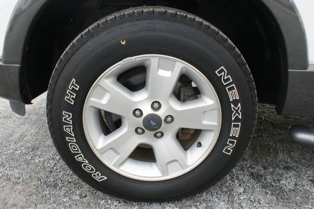 Ford Explorer 2003 photo 5