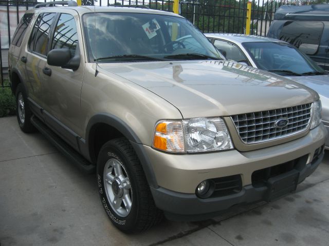 Ford Explorer 2003 photo 1