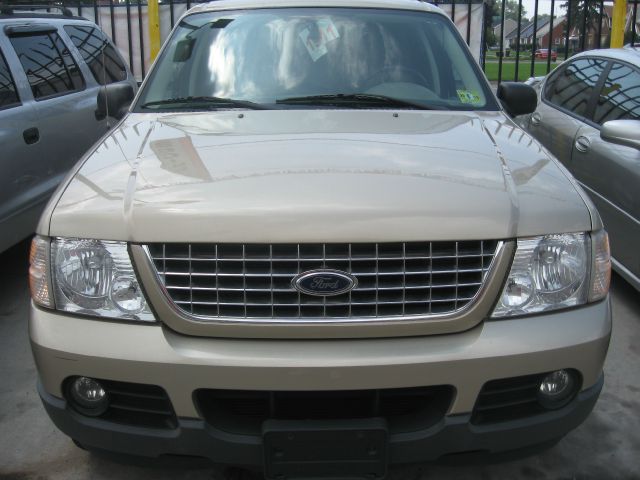 Ford Explorer 2003 photo 3