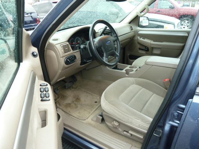 Ford Explorer 2003 photo 2