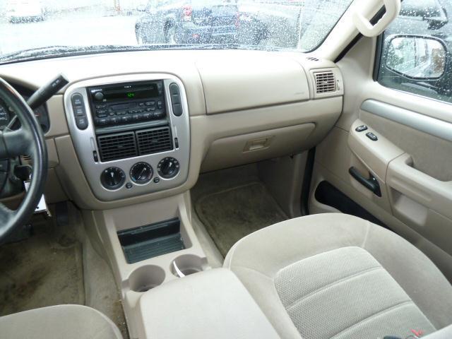 Ford Explorer 2003 photo 5