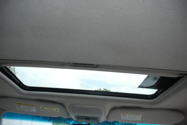 Ford Explorer 2003 photo 1