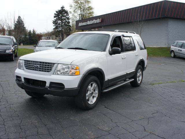 Ford Explorer 2003 photo 1