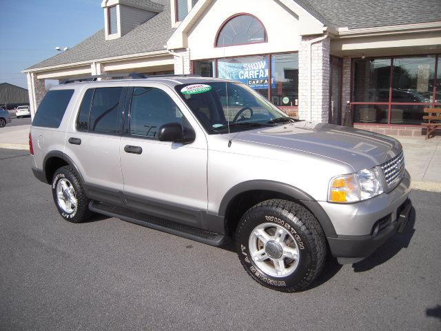 Ford Explorer 2003 photo 1