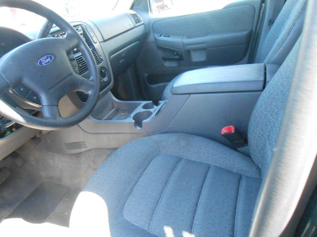 Ford Explorer 2003 photo 1